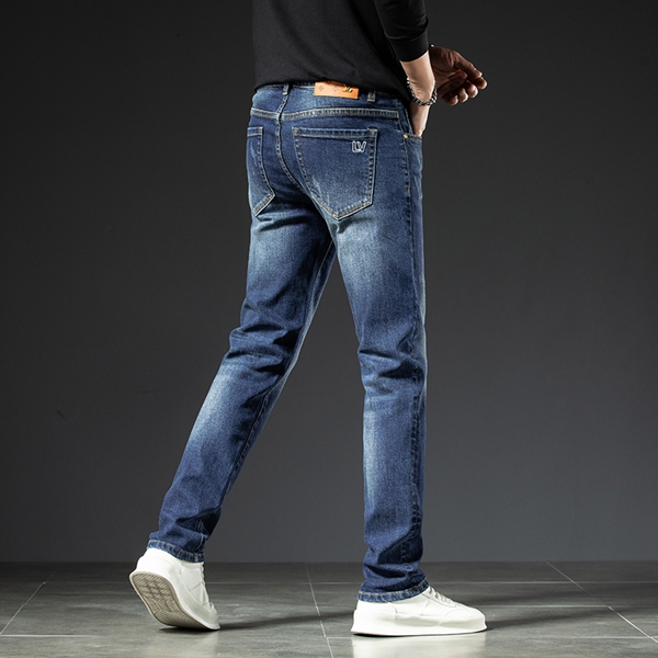 ブランドジーンズ着用イメージ